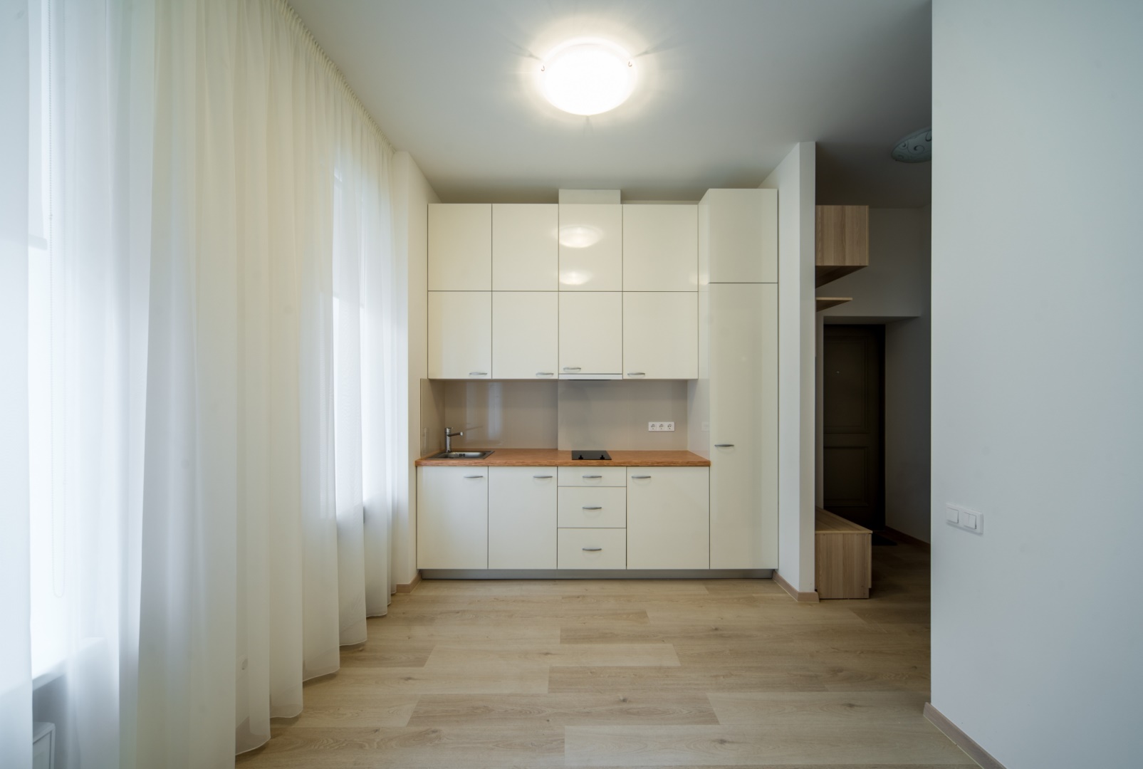 Minikuchyně, apartmánové a nájemní vybavení 1